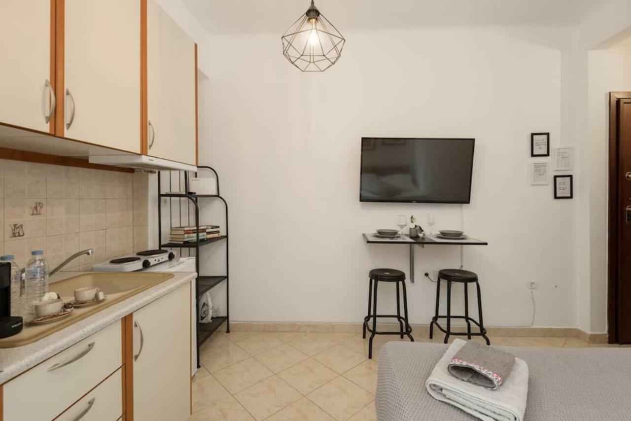 Central Studio! Fiber Wifi, Ac, Private, Self Check-In! Thessaloniki Exterior foto