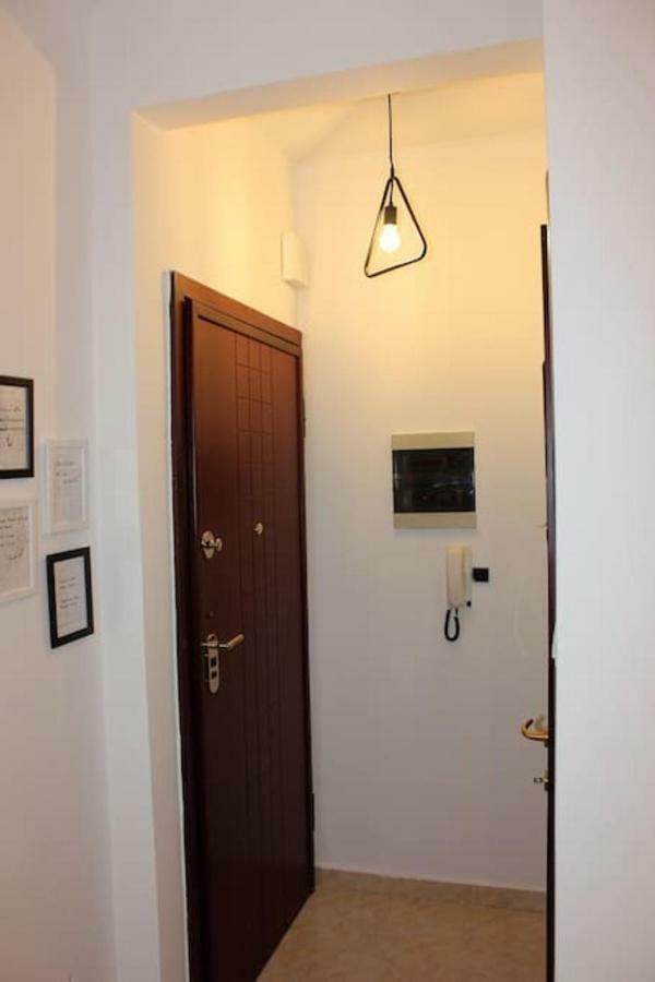 Central Studio! Fiber Wifi, Ac, Private, Self Check-In! Thessaloniki Exterior foto